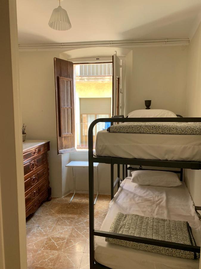 Notaria-Apartamento Y Estudio En Casco Antiguo, Al Lado De Playa, Rambla Y Monasterio, Con Acceso A Terraza Ajardinada Sant Feliu de Guíxols Exteriör bild